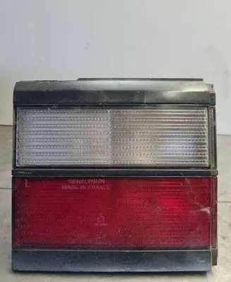 Volkswagen PASSAT B3 Tailgate rear/tail lights 333945107