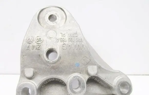 Skoda Rapid (NH) Engine mounting bracket 6R0199185A