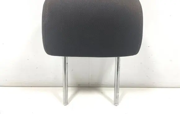 Chevrolet Volt I Rear seat headrest 