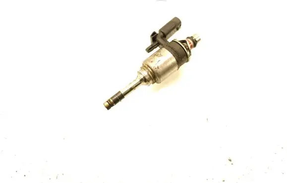 Skoda Octavia Mk3 (5E) Fuel injector 04E906036AN