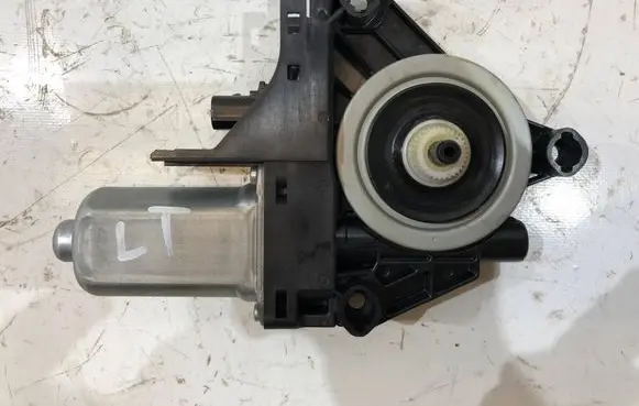 Jeep Grand Cherokee Vent window/glass motor 