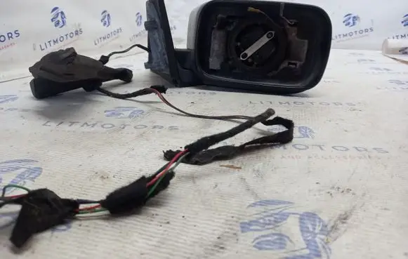 BMW 3 E46 Manual wing mirror 