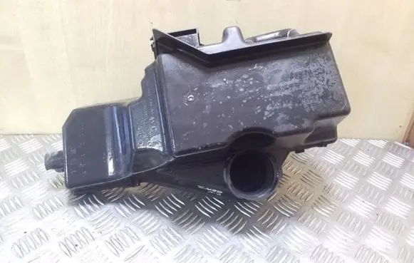 Citroen C4 I Intake resonator 9650677080