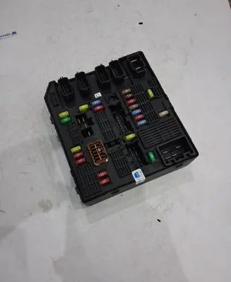Renault Scenic II - Grand scenic II Comfort/convenience module 284B67924R
