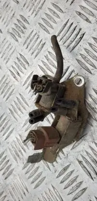 Nissan Terrano Valve vacuum 