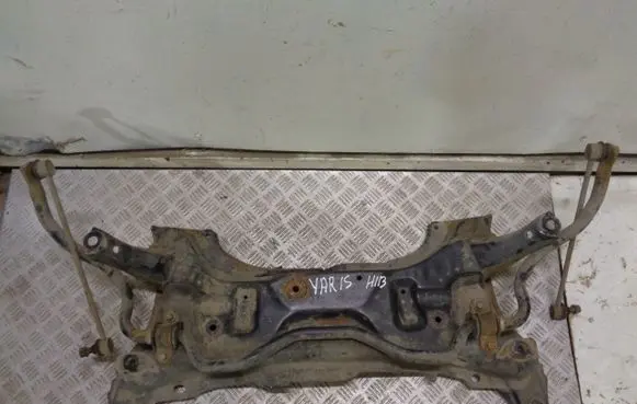 Toyota Yaris Front subframe