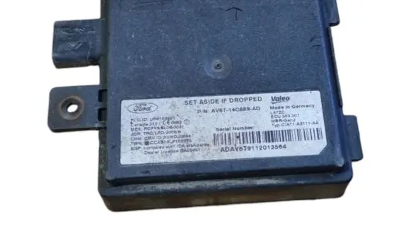 Ford Focus Blind spot module AV6T14C689AD