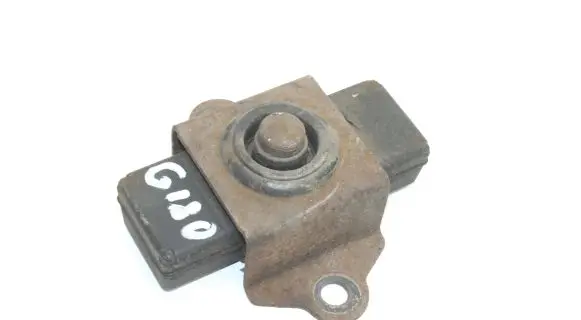 Toyota C-HR I Other engine bay part
