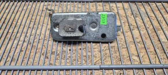 Mercedes-Benz G W460 Front door lock (next to the handle) A4607200135 A4607200835 4607200135