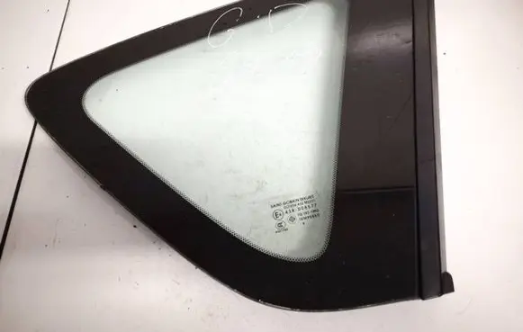 Mazda 3 I Rear side window as2