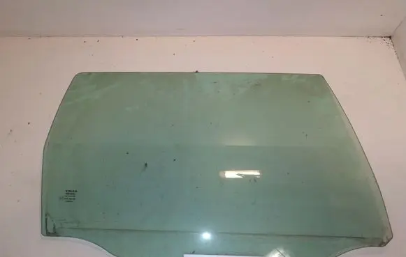 Volvo V70 Rear door window glass