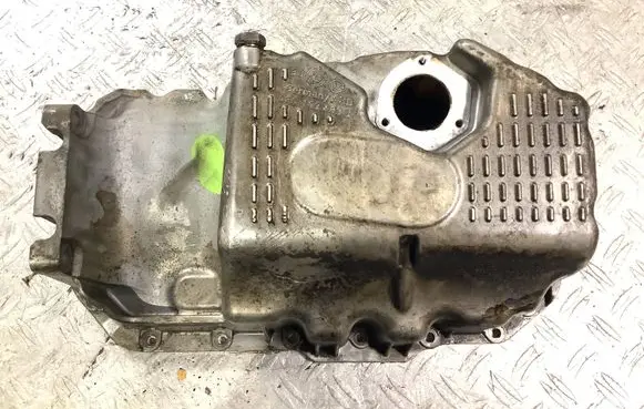 Skoda Octavia Mk2 (1Z) Oil sump 03C103603J