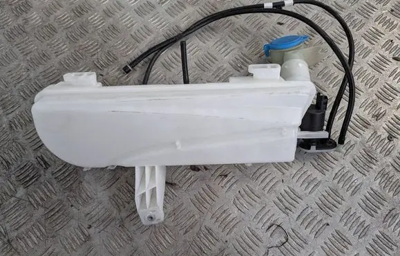 Peugeot 3008 III Windshield washer fluid reservoir/tank 9839834780