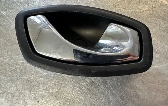 Renault Megane III Front door interior handle 826720001R