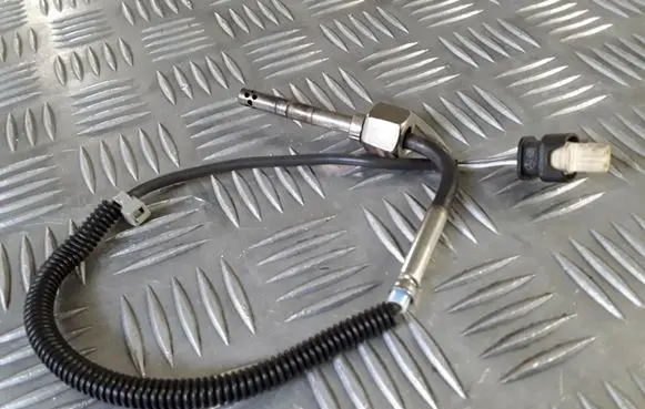 Mercedes-Benz Vito Viano W639 Exhaust gas temperature sensor A0009055205