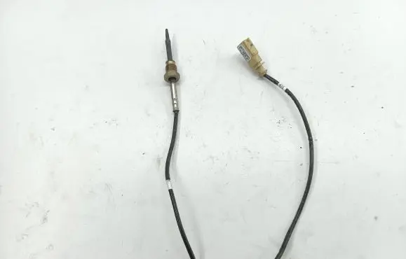 Audi A3 8Y Exhaust gas temperature sensor 05L906088A
