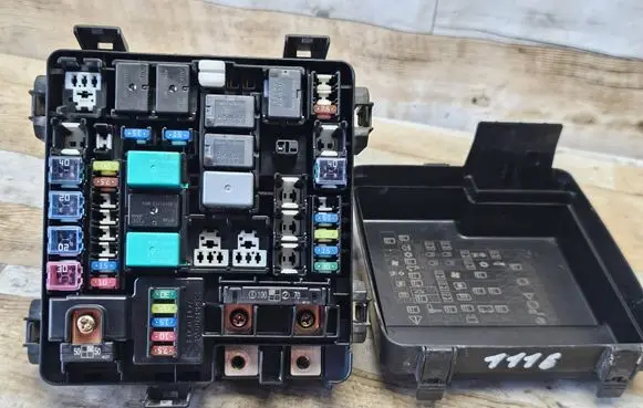Honda FR-V Fuse module