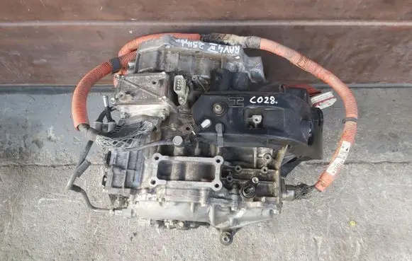 Toyota RAV 4 (XA40) Electric car Transmission 