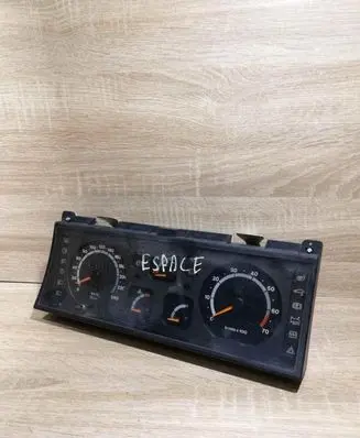 Renault Espace I Speedometer (instrument cluster) 
