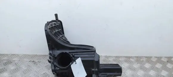 Intake resonator