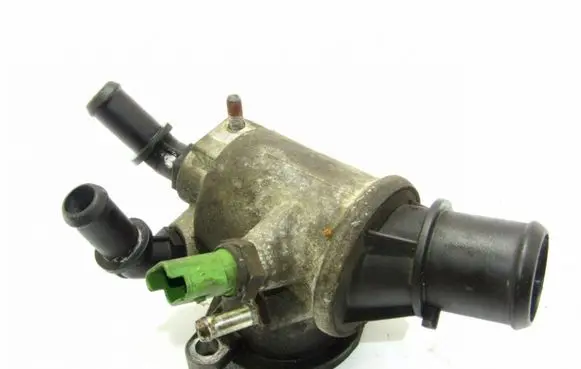 Opel Zafira B Thermostat housing 10616BE8