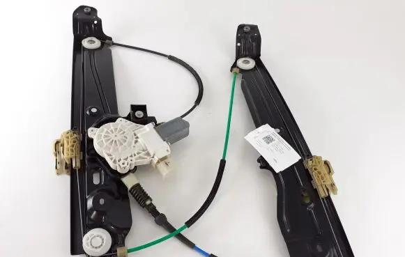 BMW 5 F10 F11 Front door window regulator with motor 7182132 7182112