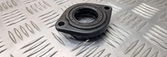 Volkswagen PASSAT B4 Camshaft holder 027115033