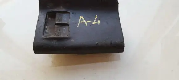 Audi A4 S4 B5 8D Front door window switch trim 4D095985501C 9525