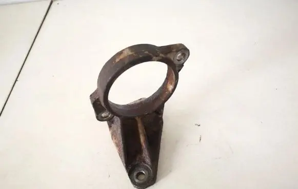 Toyota Corolla E120 E130 Engine mounting bracket