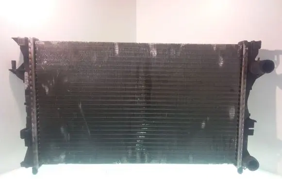Renault Laguna II Coolant radiator 8200008764C