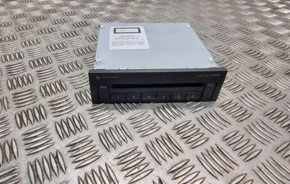 Volkswagen Phaeton CD/DVD changer 3D0035110A VWZ3Z8G6729229