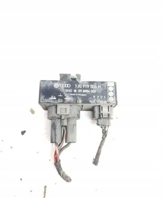 Audi A3 S3 8L Coolant fan relay 1J0919506H