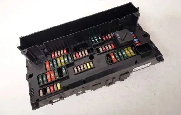 BMW 5 GT F07 Fuse box set 923442101 9234421-01