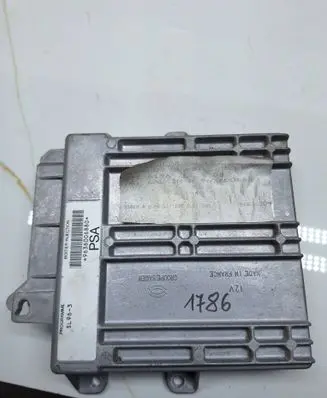Peugeot 406 Engine control unit/module 9636006880