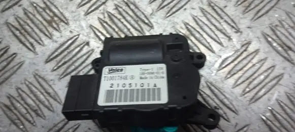 Renault Megane III A/C air flow flap actuator/motor T1001784K