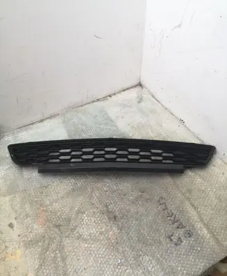 Ford Mustang VI Front bumper lower grill FR3B17K945