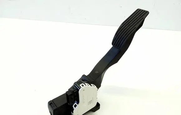 Jeep Compass Accelerator throttle pedal 005219146100