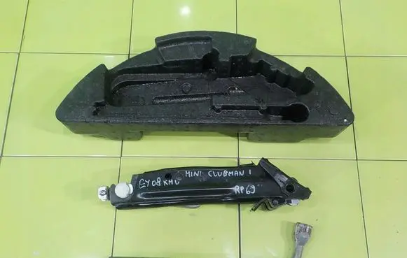 Mini One - Cooper Clubman R55 Other interior part 194570 RP69