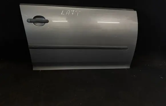Volkswagen Golf V Front door 1K0831308D