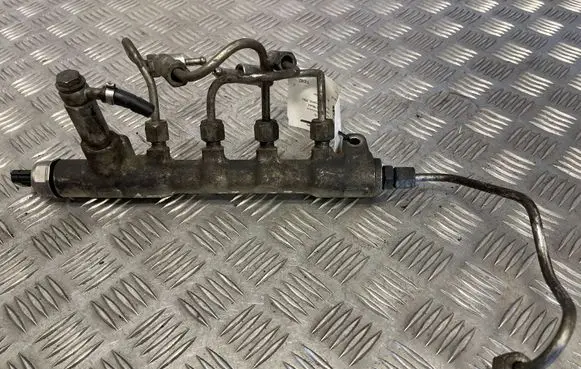 Opel Astra H Fuel main line pipe