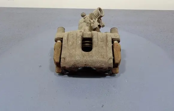 Ford Kuga II Rear brake caliper