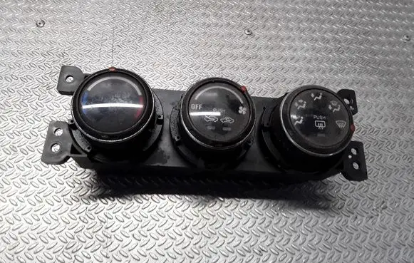 Suzuki Liana Climate control unit 3951059J0