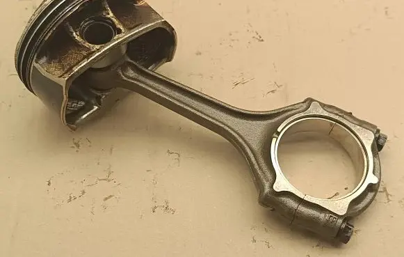 Chrysler Pacifica Piston with connecting rod 893AB
