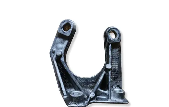 Volvo XC70 Front differential bracket 30713236