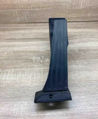 BMW 7 E65 E66 Accelerator throttle pedal 6772645 259160