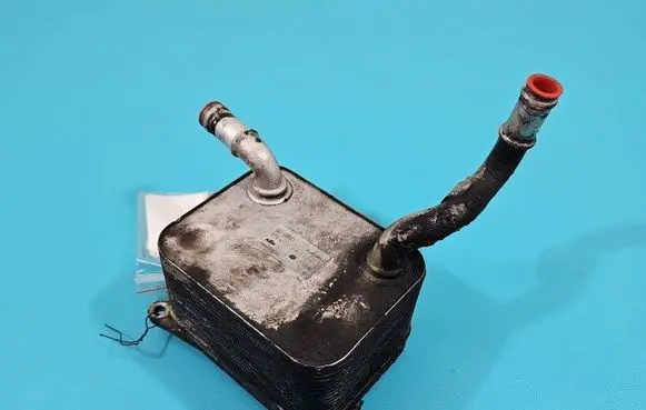 Engine oil radiator
