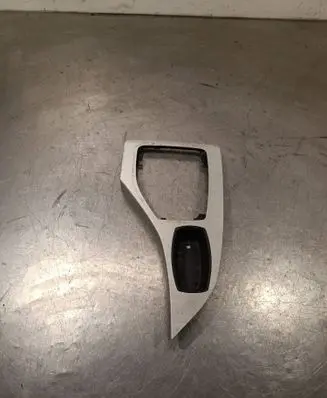 BMW X1 E84 Gear shifter surround trim plastic 2997467