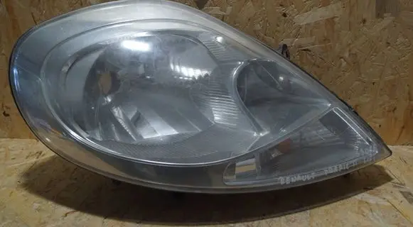 Renault Trafic II (X83) Headlight/headlamp 8200701366