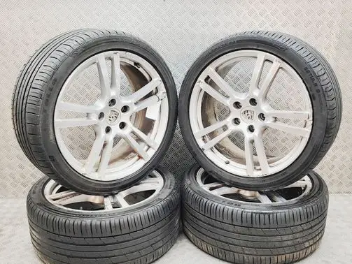 Porsche Cayenne (92A) R21 alloy rim 7P5601025M