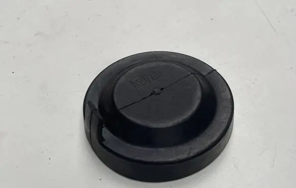 Volkswagen Polo VI Rear glass lock/latch 89004031